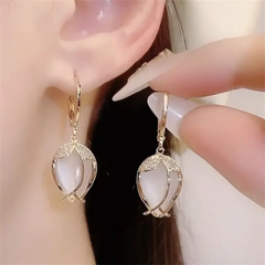 stone earing